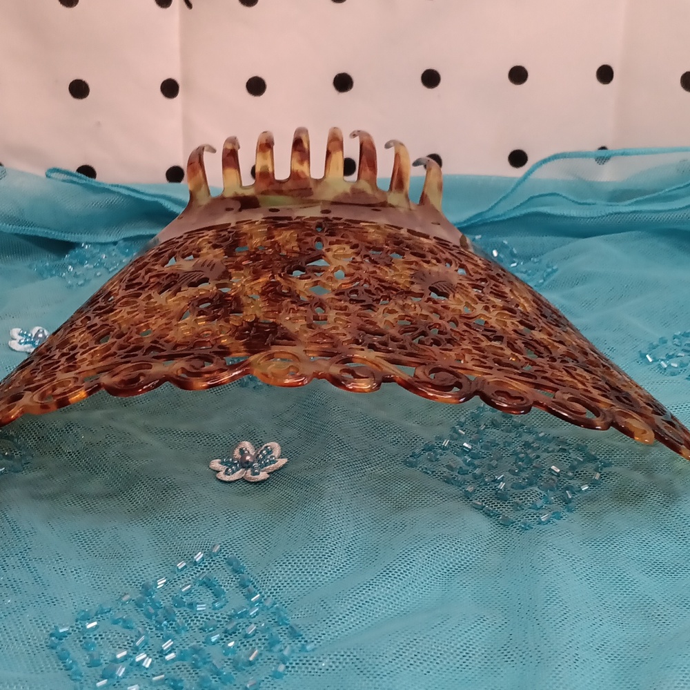 Vintage Tortoise Color Spanish Mantilla Hair Comb Large Size - Picture 8 of 8